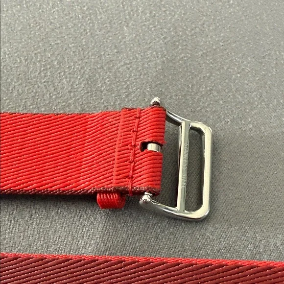 Hermes Red Apple Watch Band 45mm - Picture 5 of 5